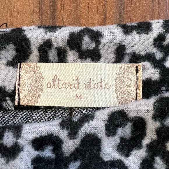 NWT - Altar’d State Anisa Leopard Skirt (M) - Picture 4 of 5